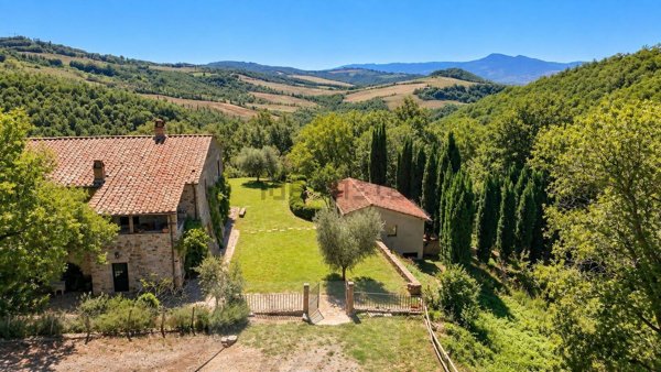 casa indipendente in vendita ad Acquapendente