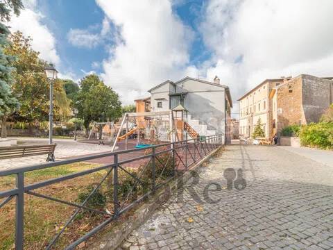 locale di sgombero in vendita ad Acquapendente in zona Trevinano