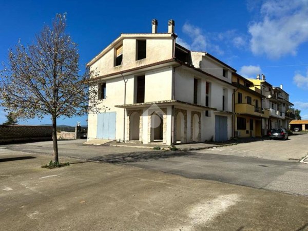 casa indipendente in vendita ad Arlena di Castro