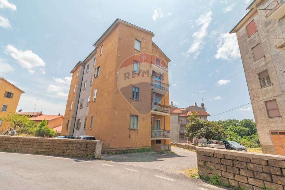 appartamento in vendita ad Arlena di Castro