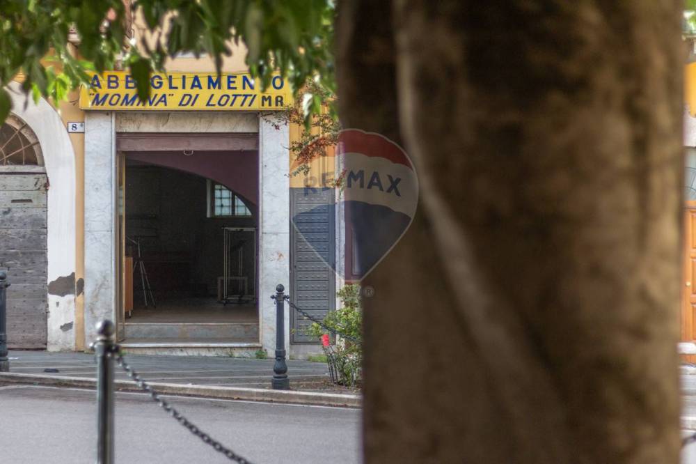 locale commerciale in vendita ad Arlena di Castro