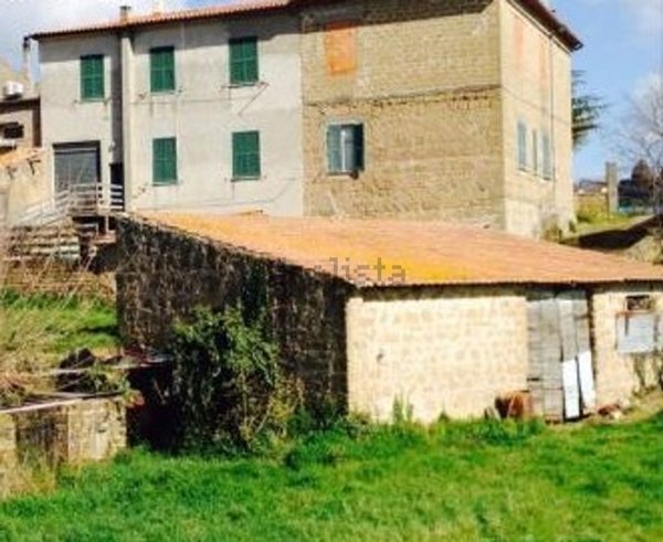 casale in vendita ad Arlena di Castro