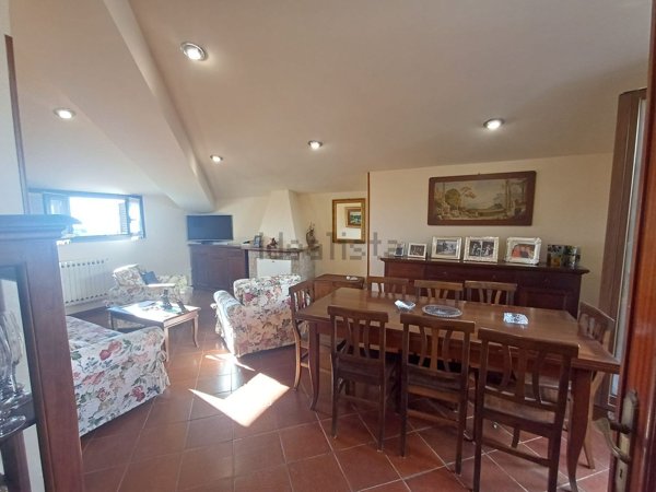 appartamento in vendita ad Arlena di Castro