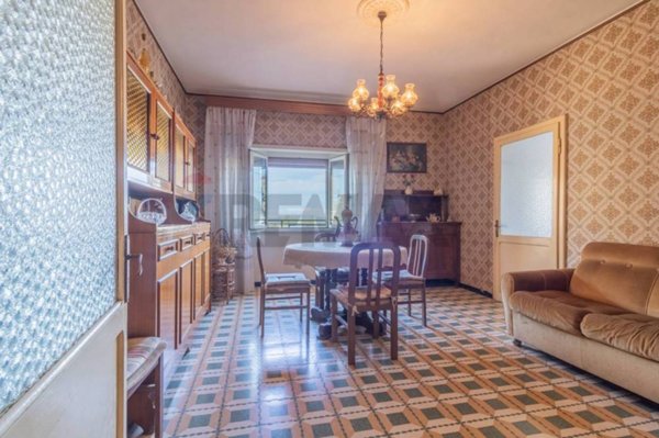 appartamento in vendita ad Arlena di Castro