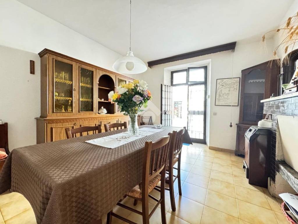 appartamento in vendita ad Arlena di Castro