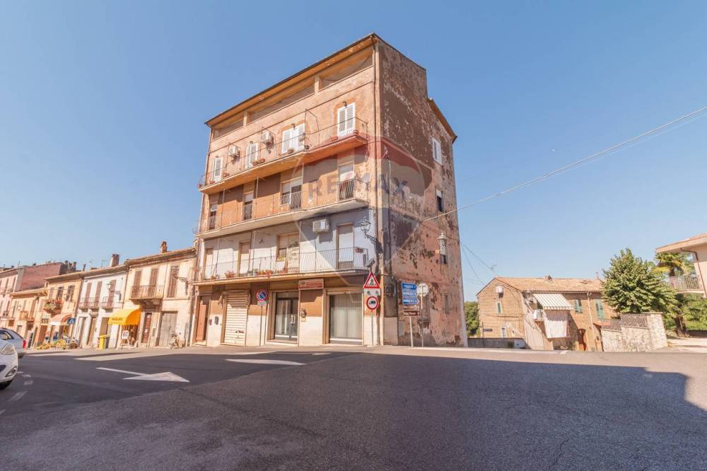 appartamento in vendita ad Arlena di Castro