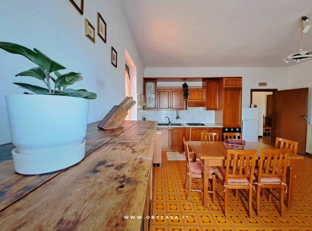 appartamento in vendita ad Arlena di Castro