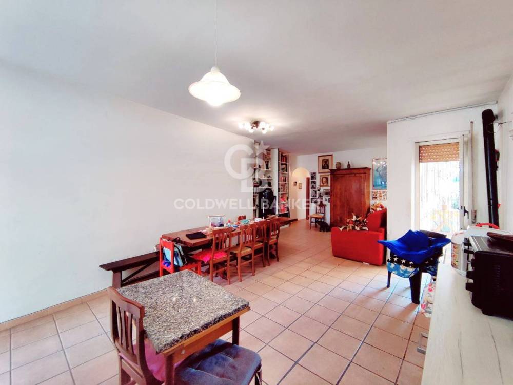 appartamento in vendita ad Arlena di Castro