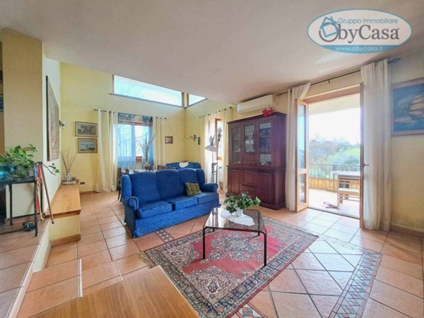 casa indipendente in vendita ad Arlena di Castro