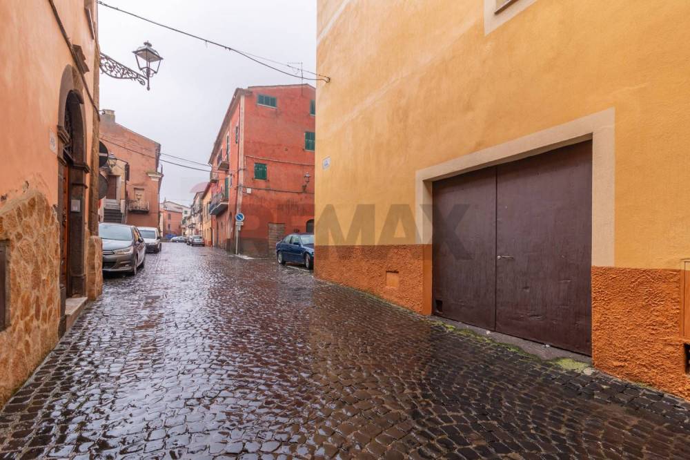 appartamento in vendita ad Arlena di Castro