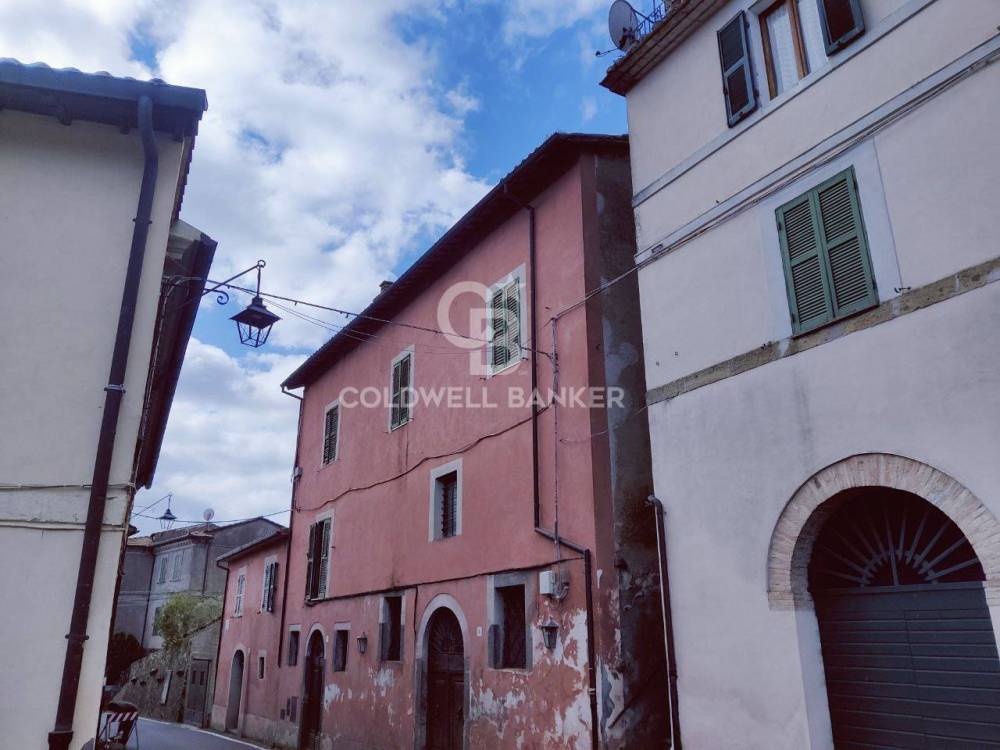 appartamento in vendita ad Arlena di Castro