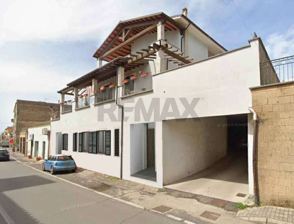 appartamento in vendita ad Arlena di Castro