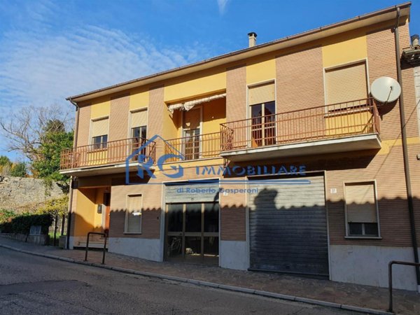 appartamento in vendita a Bagnoregio in zona Vetriolo