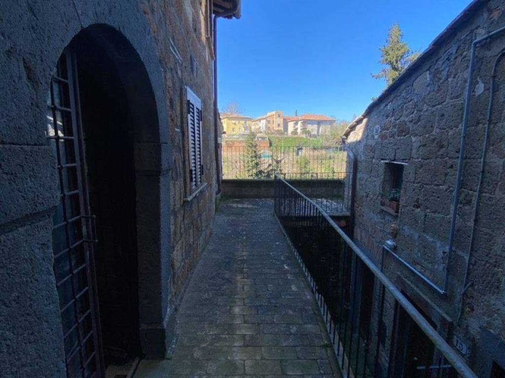 casa indipendente in vendita a Bagnoregio