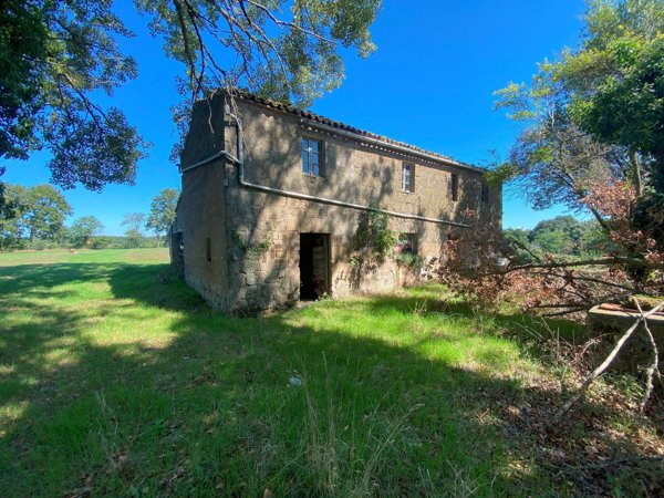 casa indipendente in vendita a Bagnoregio