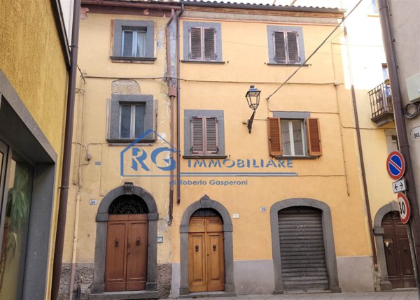 casa indipendente in vendita a Bagnoregio