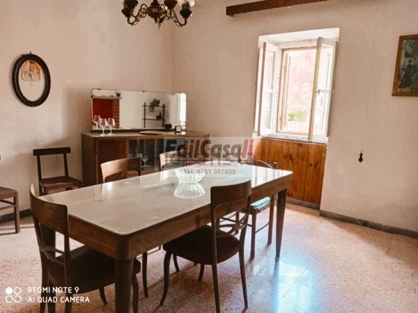 appartamento in vendita a Bagnoregio in zona Vetriolo