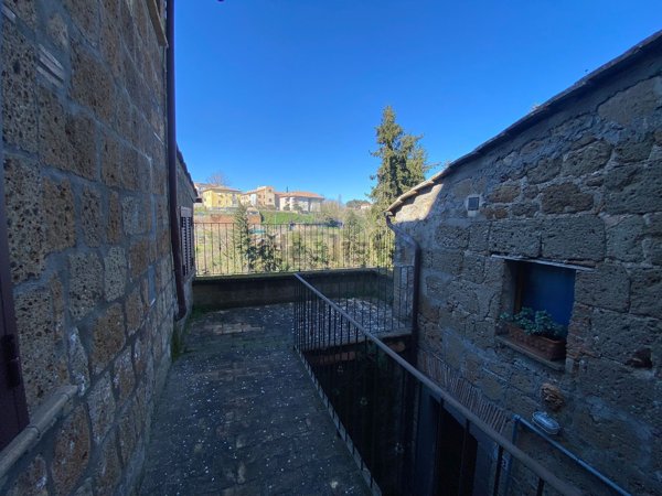 casa indipendente in vendita a Bagnoregio