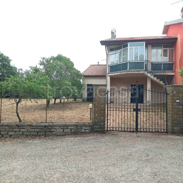 casa indipendente in vendita a Bagnoregio