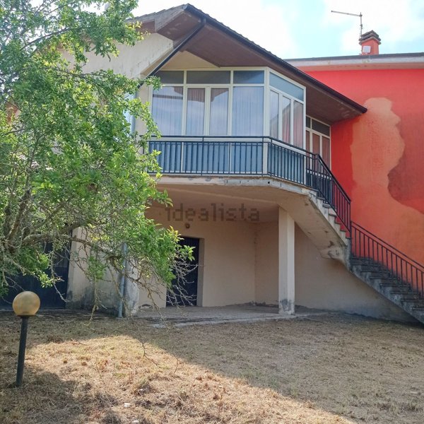 casa indipendente in vendita a Bagnoregio