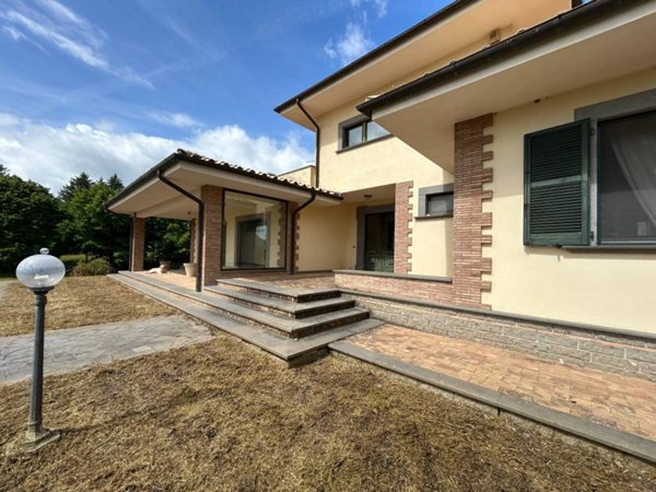casa indipendente in vendita a Bagnoregio