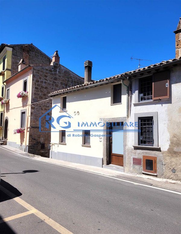casa indipendente in vendita a Bagnoregio