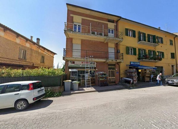 negozio in vendita a Bagnoregio