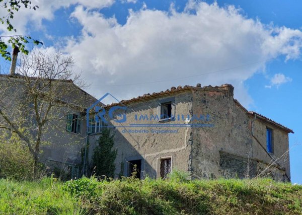 casa indipendente in vendita a Bagnoregio