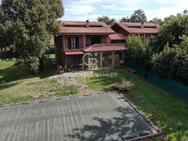 casa indipendente in vendita a Bagnoregio