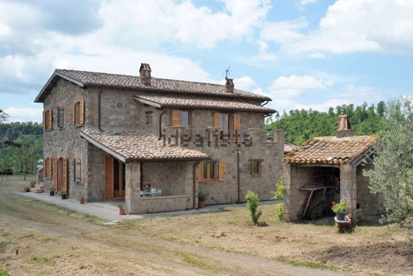 casa indipendente in vendita a Bagnoregio