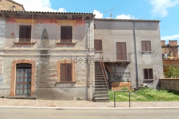 casa indipendente in vendita a Bagnoregio in zona Vetriolo