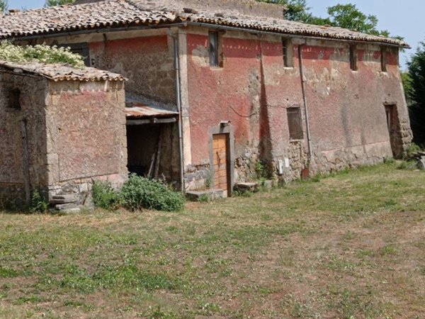 casa indipendente in vendita a Bagnoregio