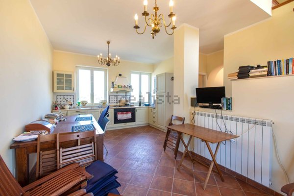 casa indipendente in vendita a Bagnoregio