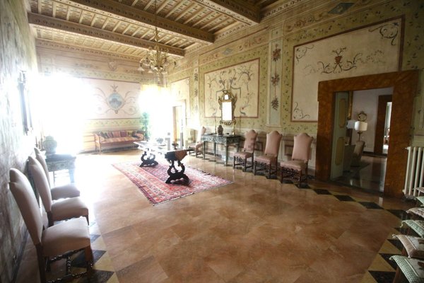 locale di sgombero in vendita a Bagnoregio