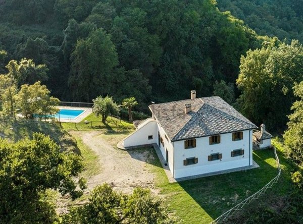 casa indipendente in vendita a Bagnoregio