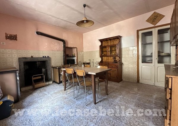 appartamento in vendita a Bagnoregio in zona Castel Cellesi