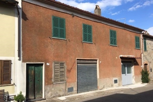 casa indipendente in vendita a Bagnoregio