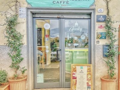 negozio in vendita a Bagnoregio