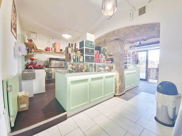 negozio in vendita a Bagnoregio