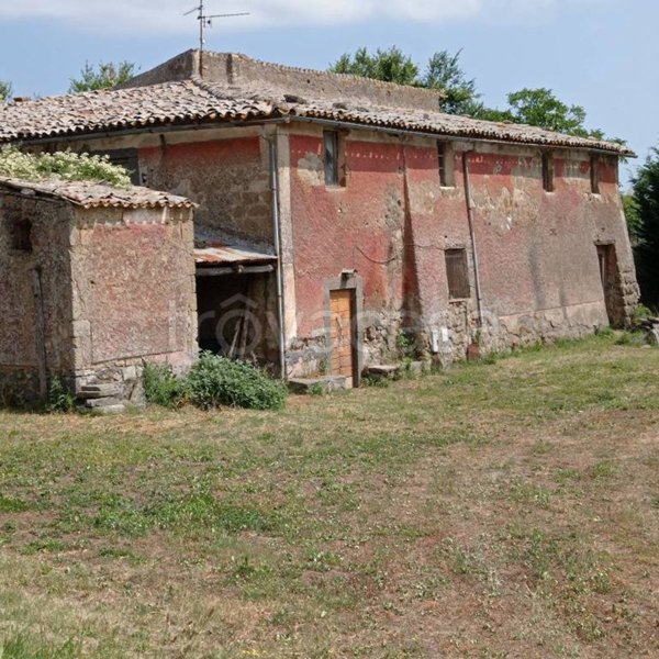 casa indipendente in vendita a Bagnoregio