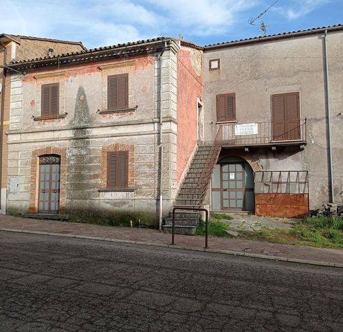 casa indipendente in vendita a Bagnoregio in zona Vetriolo