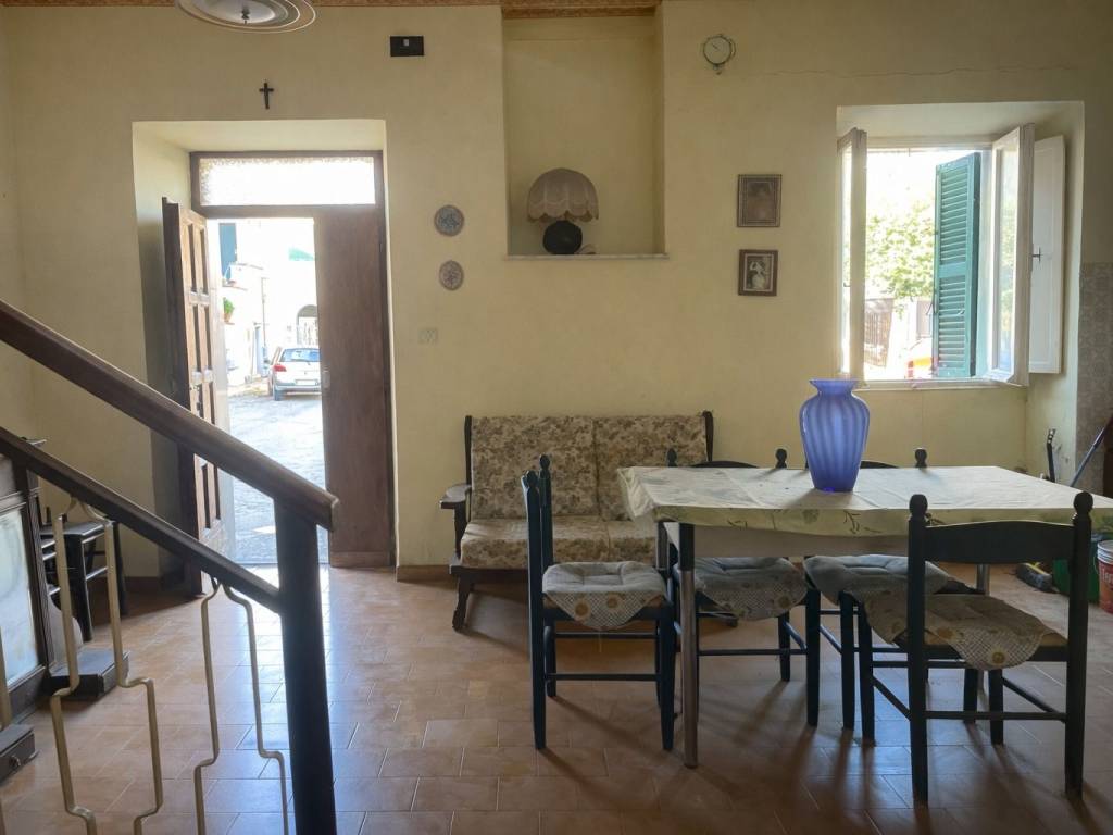 appartamento in vendita a Bagnoregio in zona Castel Cellesi