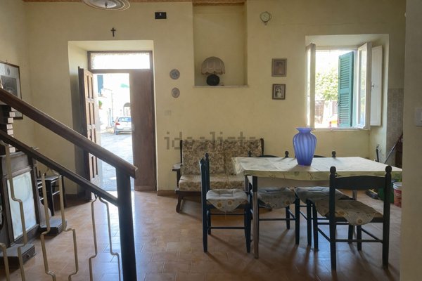 appartamento in vendita a Bagnoregio in zona Castel Cellesi