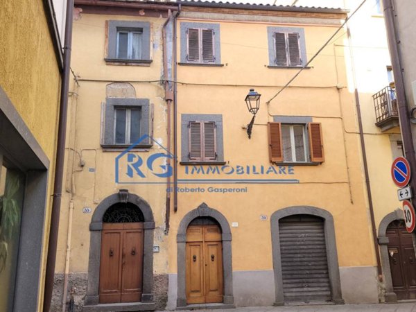 casa indipendente in vendita a Bagnoregio
