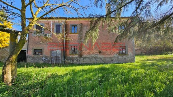 casa indipendente in vendita a Bagnoregio