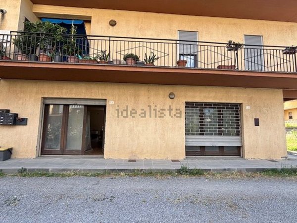 locale commerciale in vendita a Bagnoregio