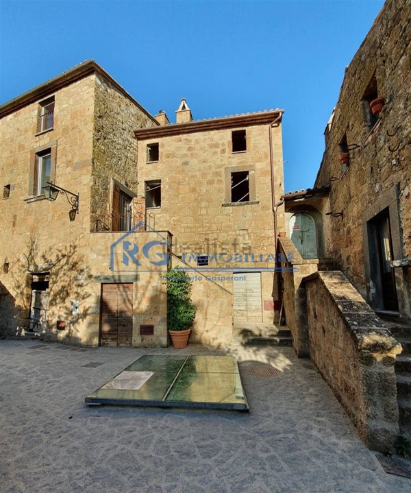 appartamento in vendita a Bagnoregio in zona Vetriolo