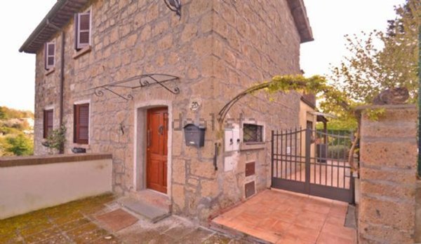 appartamento in vendita a Bagnoregio in zona Castel Cellesi