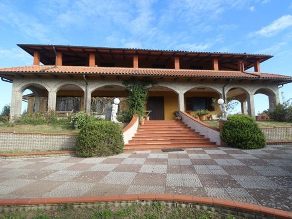 casa indipendente in vendita a Bagnoregio
