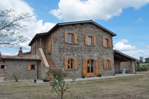 casa indipendente in vendita a Bagnoregio in zona Vetriolo